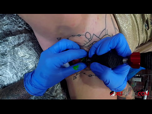 ❤️ Sully Savage oo aad u tattooed ayaa Kintirkeeda ku sawirtay tattoo ❤️❌  Galmo ❌